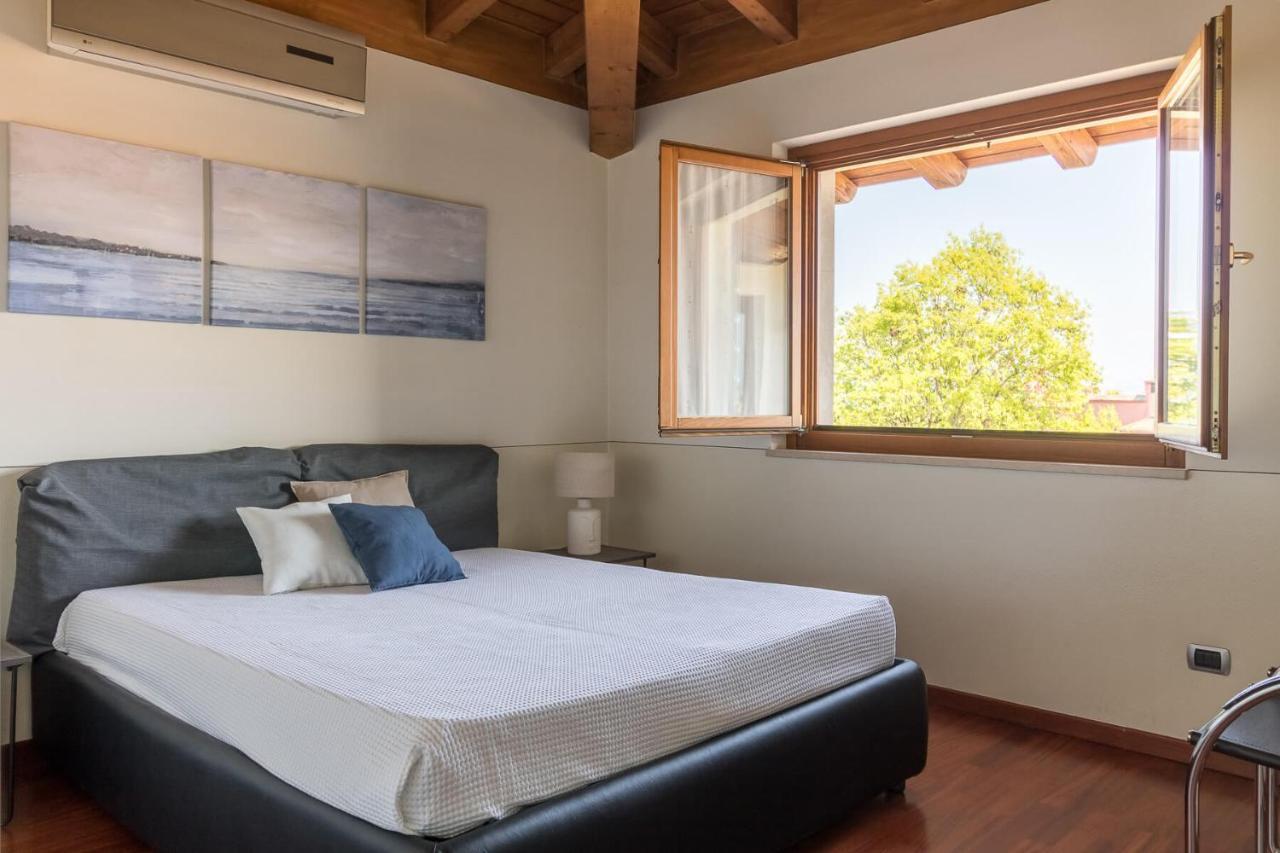 Villa Oleander 마네르바 델 가르다 외부 사진